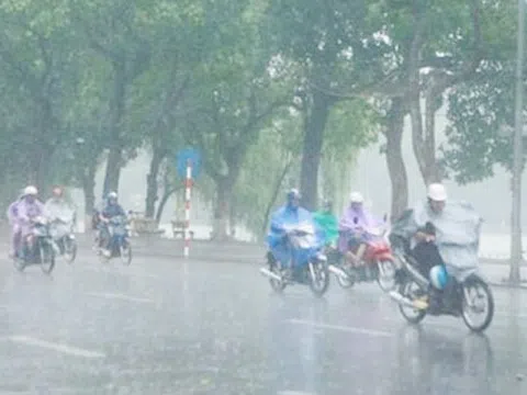 Cảnh báo mưa dông trên khu vực nội thành Hà Nội, có thể xuất hiện gió giật mạnh